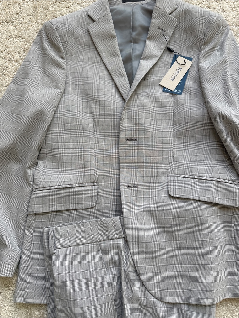 Kenneth Cole Reaction Light Gray Glen Plaid Suit Blazer & Pants